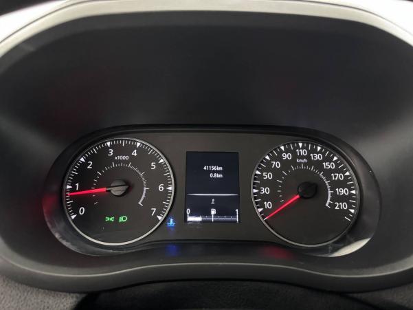 Vente en ligne Renault Master Fourgon MASTER FGN TRAC F3500 L2H2 DCI 135 au prix de 23 990 €