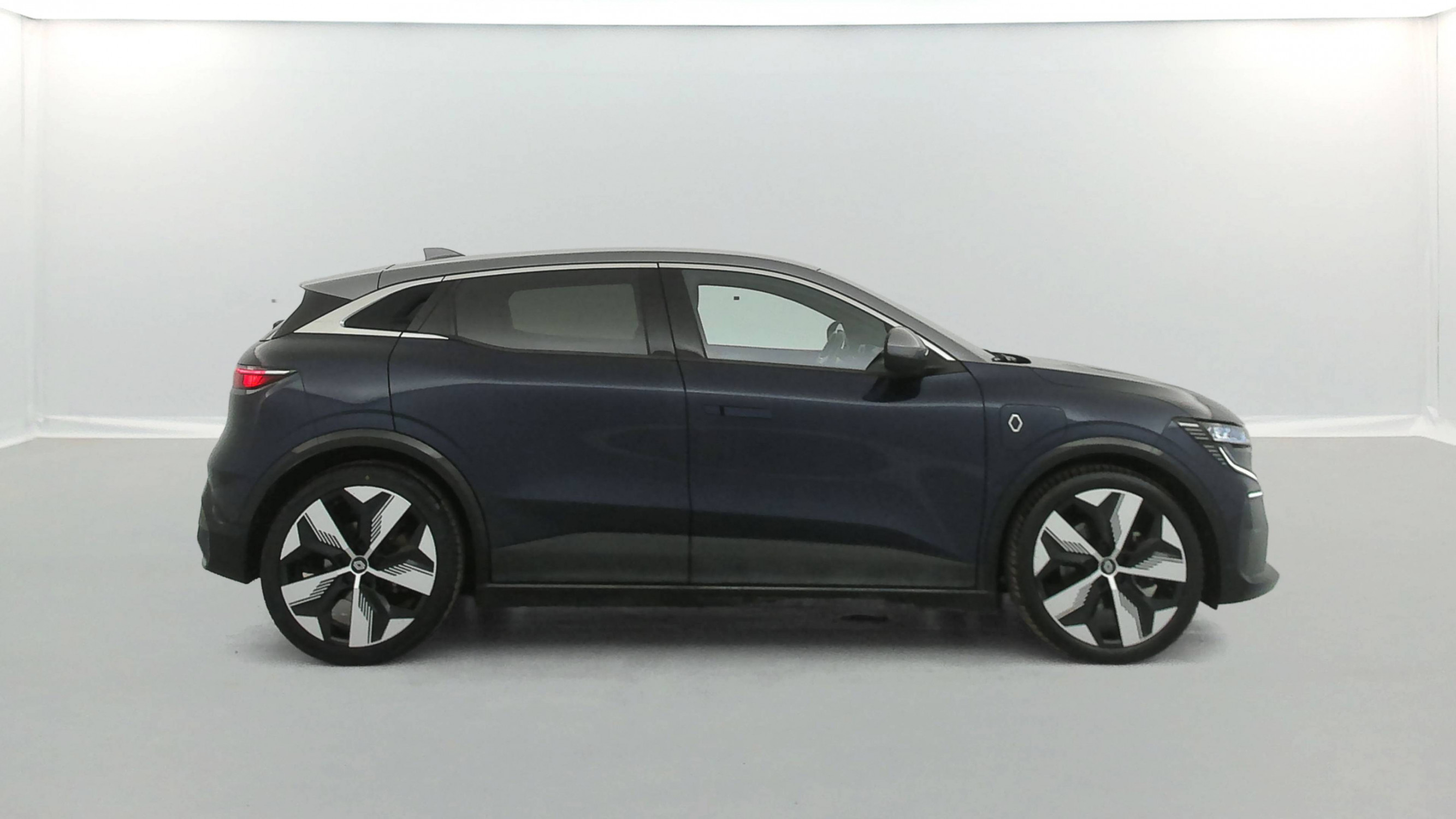 Vente en ligne Renault Megane E-Tech  EV60 220 ch optimum charge au prix de 22 990 €
