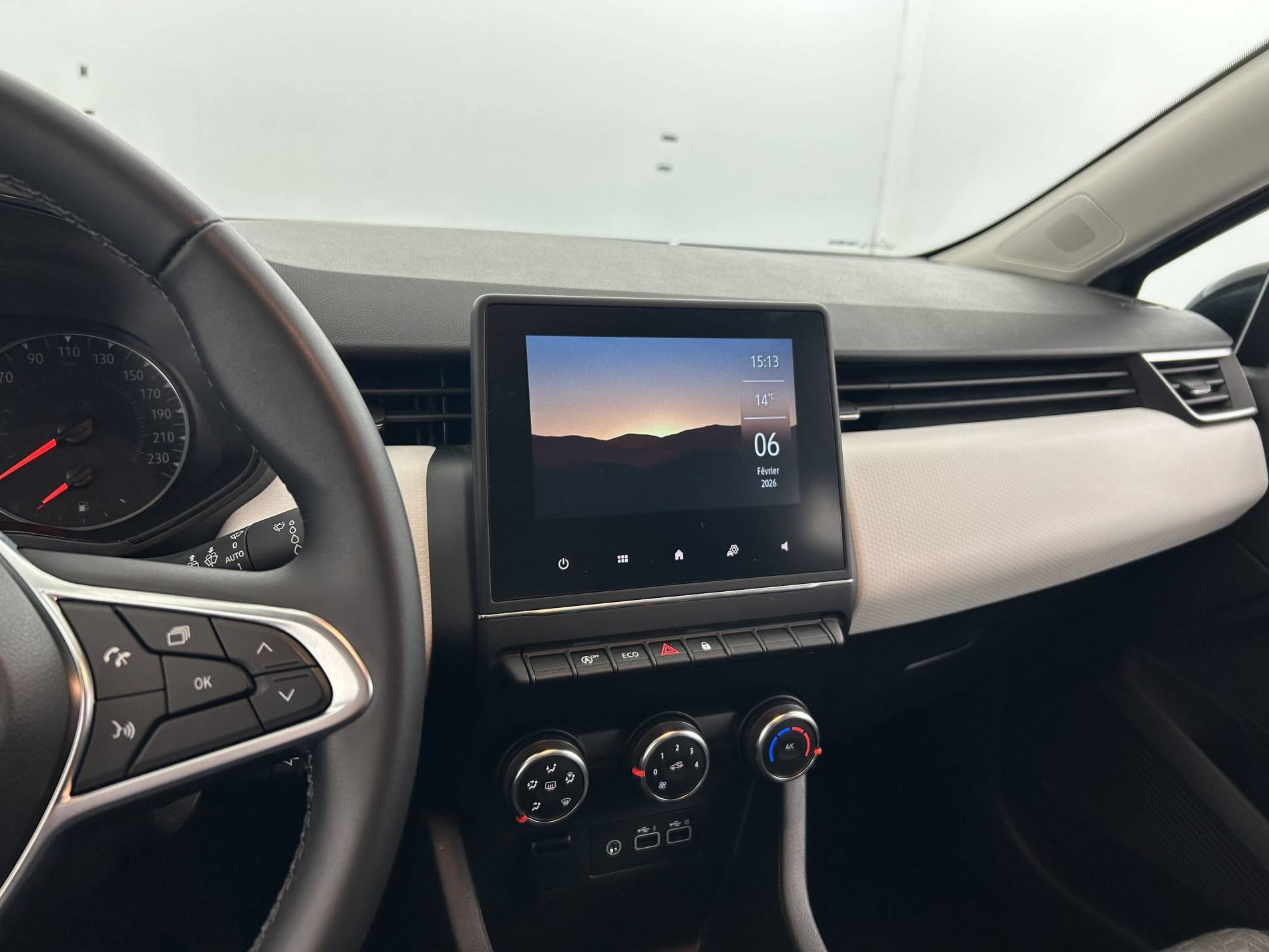 Vente en ligne Renault Clio 5 Clio TCe 90 au prix de 15 290 €