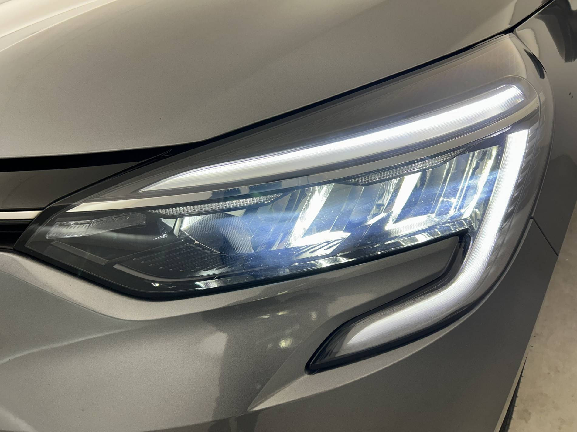 Vente en ligne Renault Clio 5 Clio TCe 90 au prix de 15 290 €