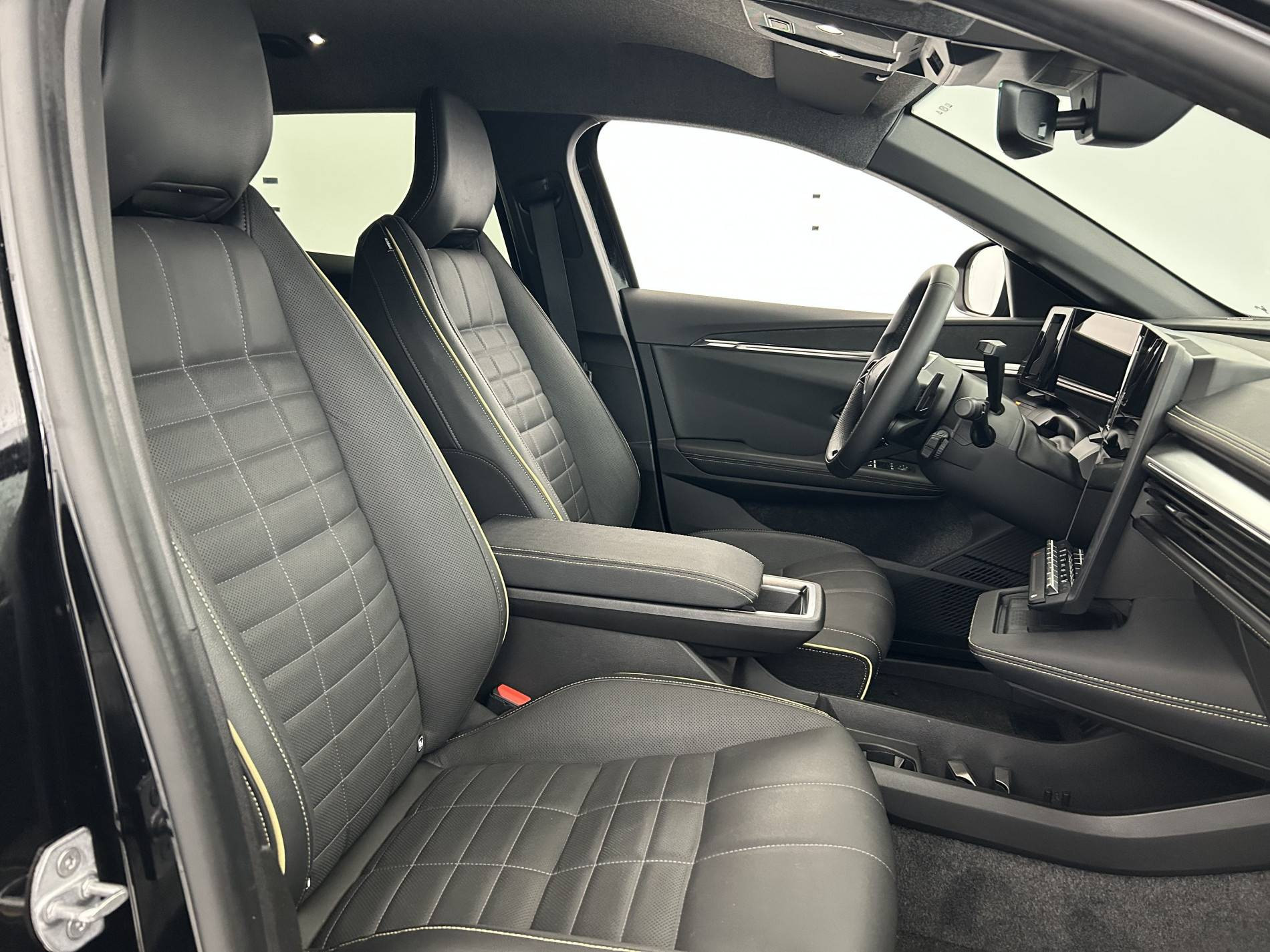 Vente en ligne Renault Megane E-Tech  220 ch autonomie confort GSR2 au prix de 30 890 €