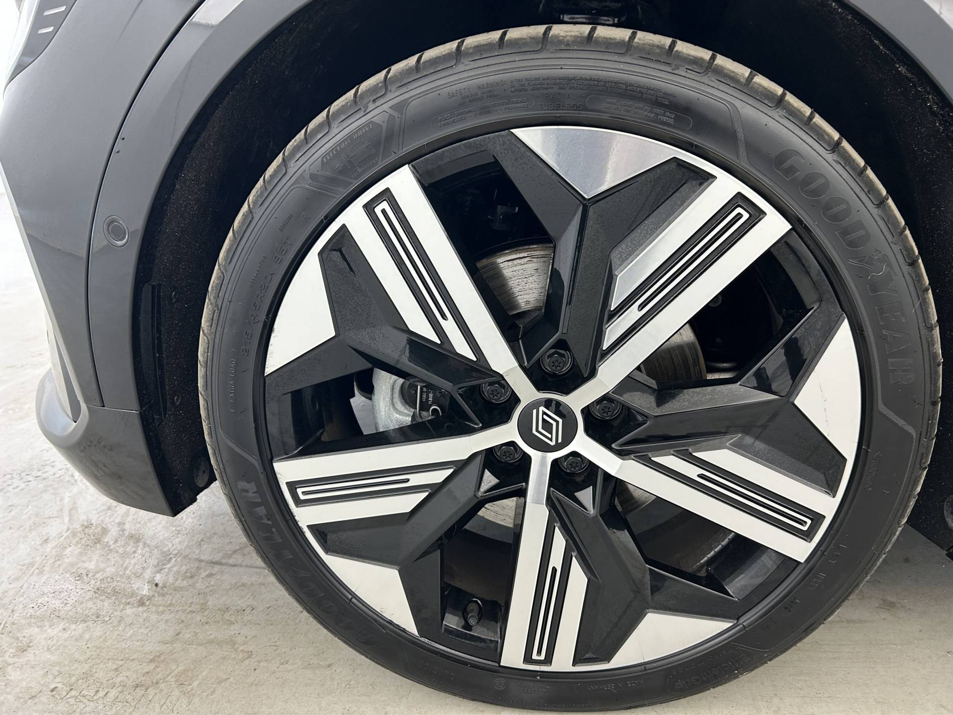 Vente en ligne Renault Megane E-Tech  220 ch autonomie confort GSR2 au prix de 30 890 €