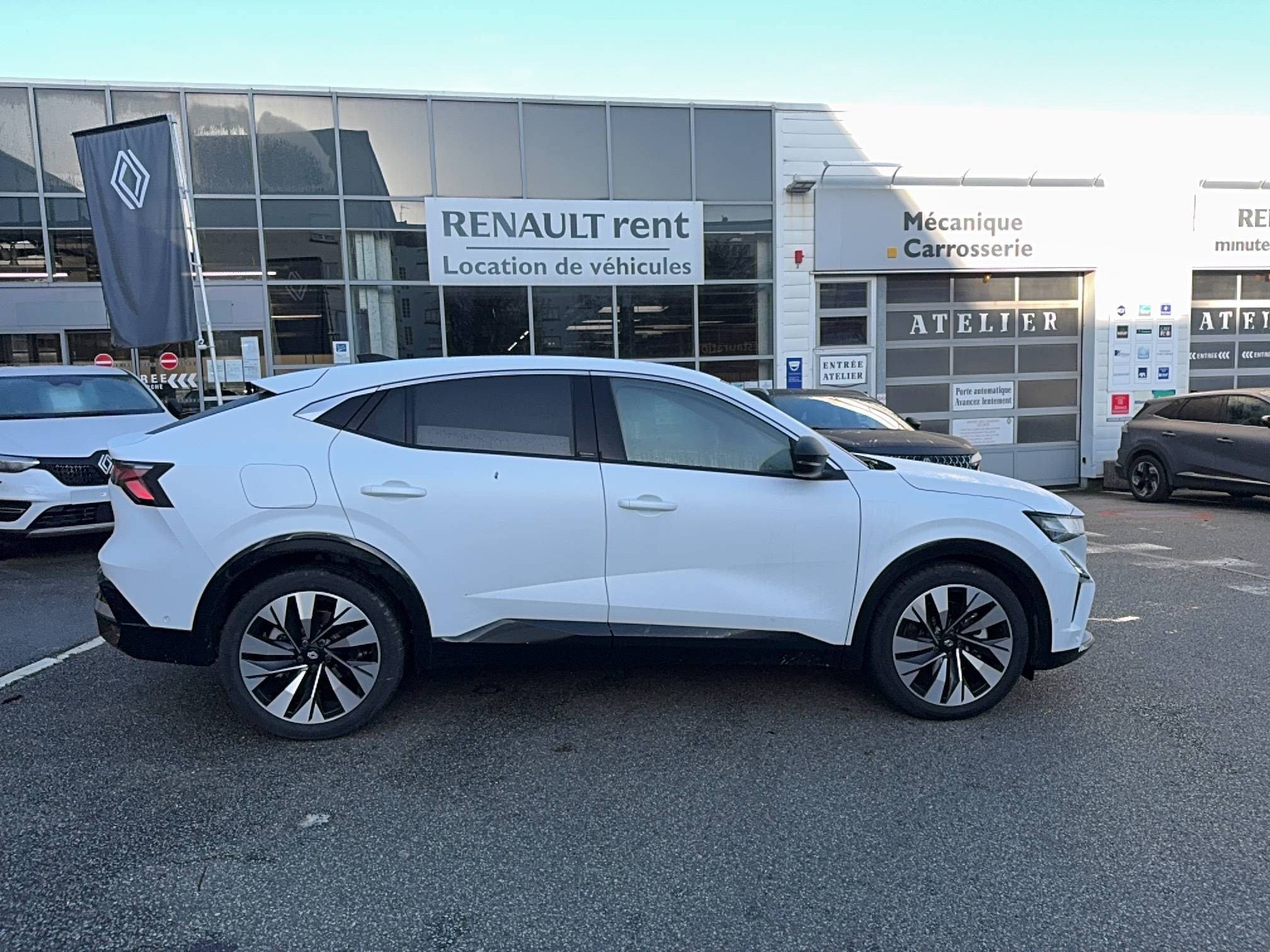 Vente en ligne Renault Rafale  E-Tech full hybrid 200ch au prix de 44 990 €