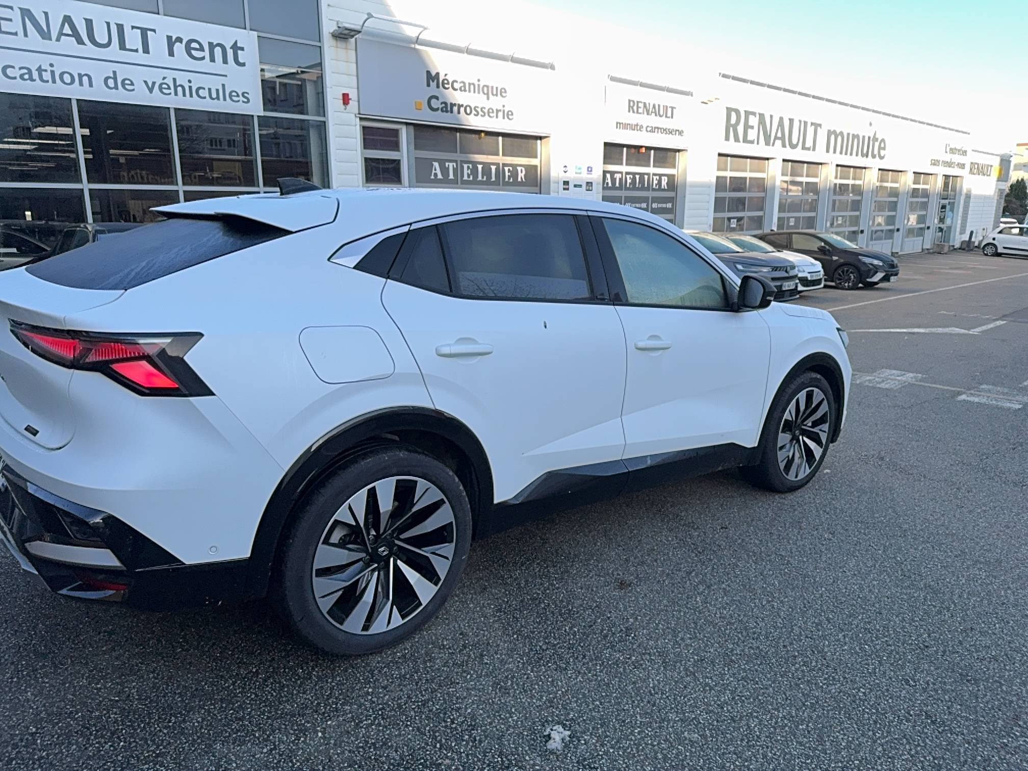 Vente en ligne Renault Rafale  E-Tech full hybrid 200ch au prix de 44 990 €