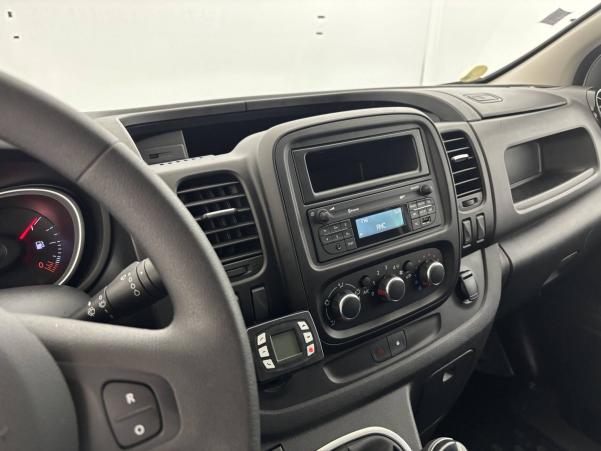 Vente en ligne Renault Trafic 3 Fourgon TRAFIC FGN L1H1 1200 KG DCI 120 FRIGORIFIQUE au prix de 26 990 €