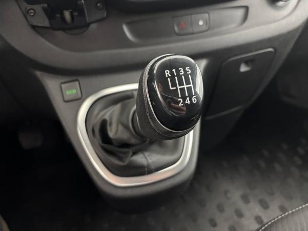 Vente en ligne Renault Trafic 3 Fourgon TRAFIC FGN L1H1 1200 KG DCI 120 FRIGORIFIQUE au prix de 26 990 €