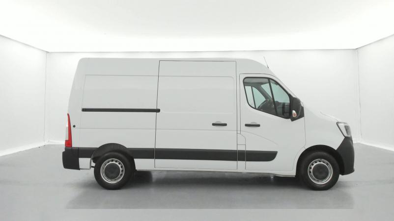 Vente en ligne Renault Master Fourgon MASTER FGN TRAC F3500 L2H2 DCI 135 au prix de 20 990 €