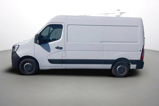 Vente en ligne Renault Master Fourgon MASTER FGN TRAC F3500 L2H2 BLUE DCI 135 au prix de 26 990 €