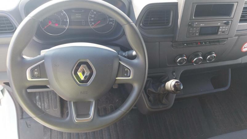 Vente en ligne Renault Master Fourgon MASTER FGN TRAC F3500 L2H2 BLUE DCI 135 au prix de 26 990 €