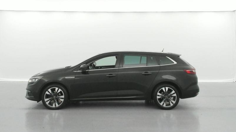 Vente en ligne Renault Megane 4 Estate Mégane IV Estate TCe 140 FAP au prix de 18 490 €