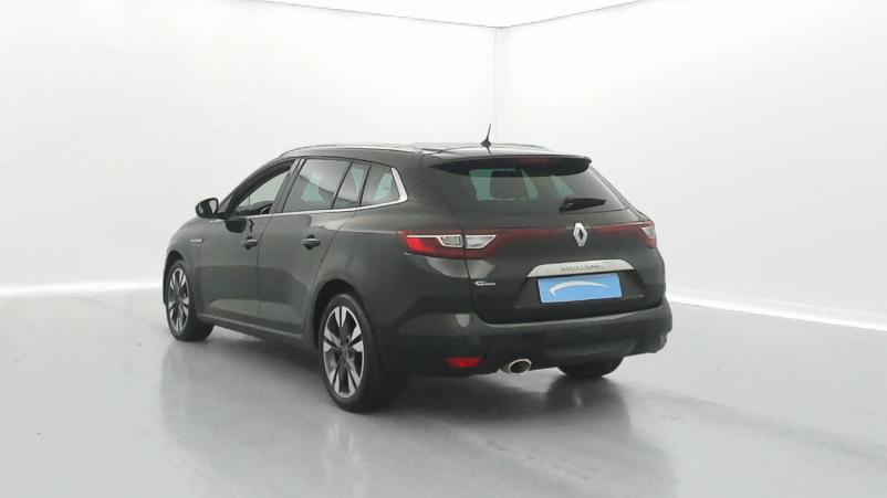 Vente en ligne Renault Megane 4 Estate Mégane IV Estate TCe 140 FAP au prix de 18 490 €