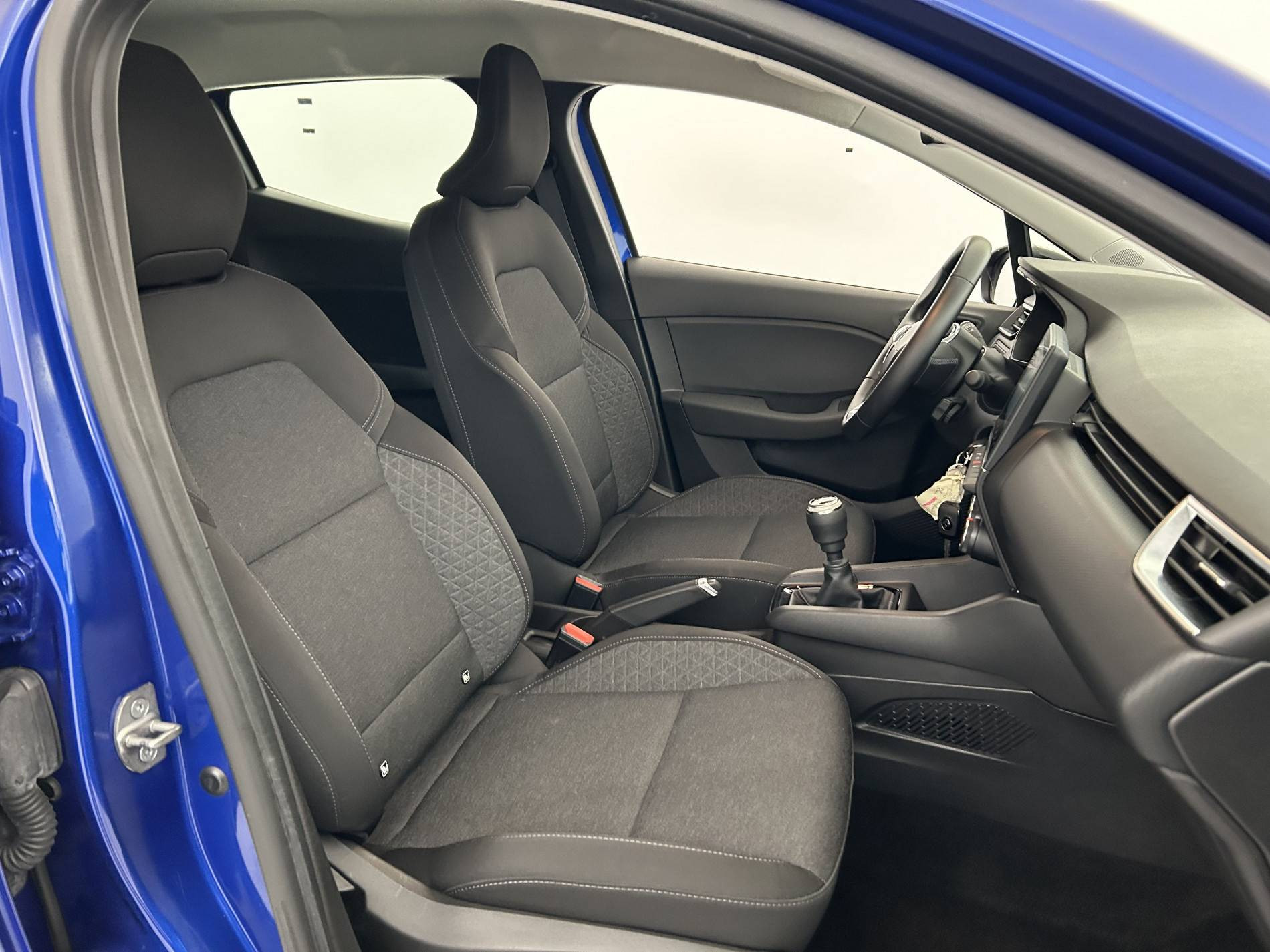 Vente en ligne Renault Clio 5 Clio TCe 90 au prix de 14 490 €