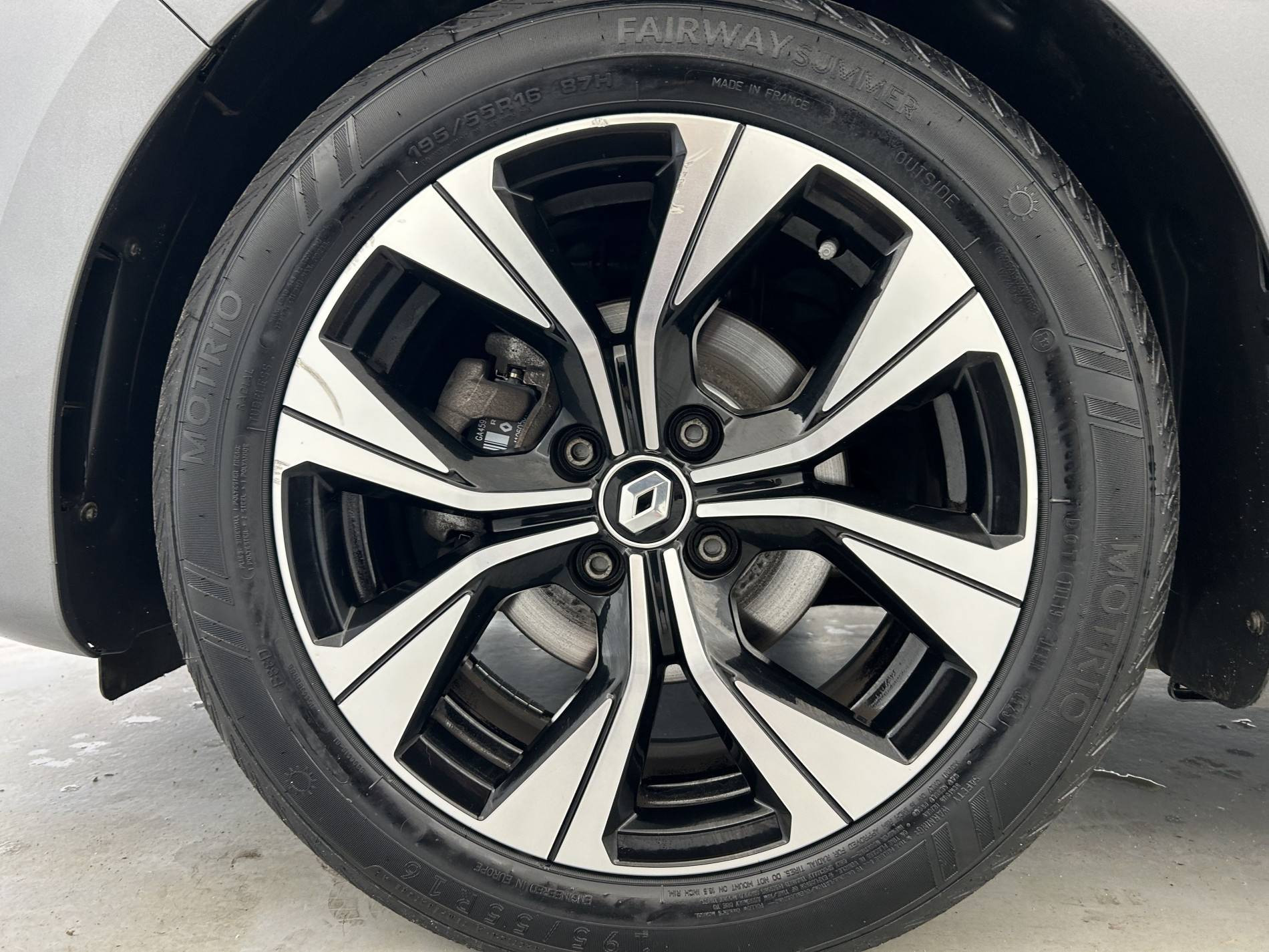 Vente en ligne Renault Clio 5 Clio TCe 90 au prix de 14 390 €