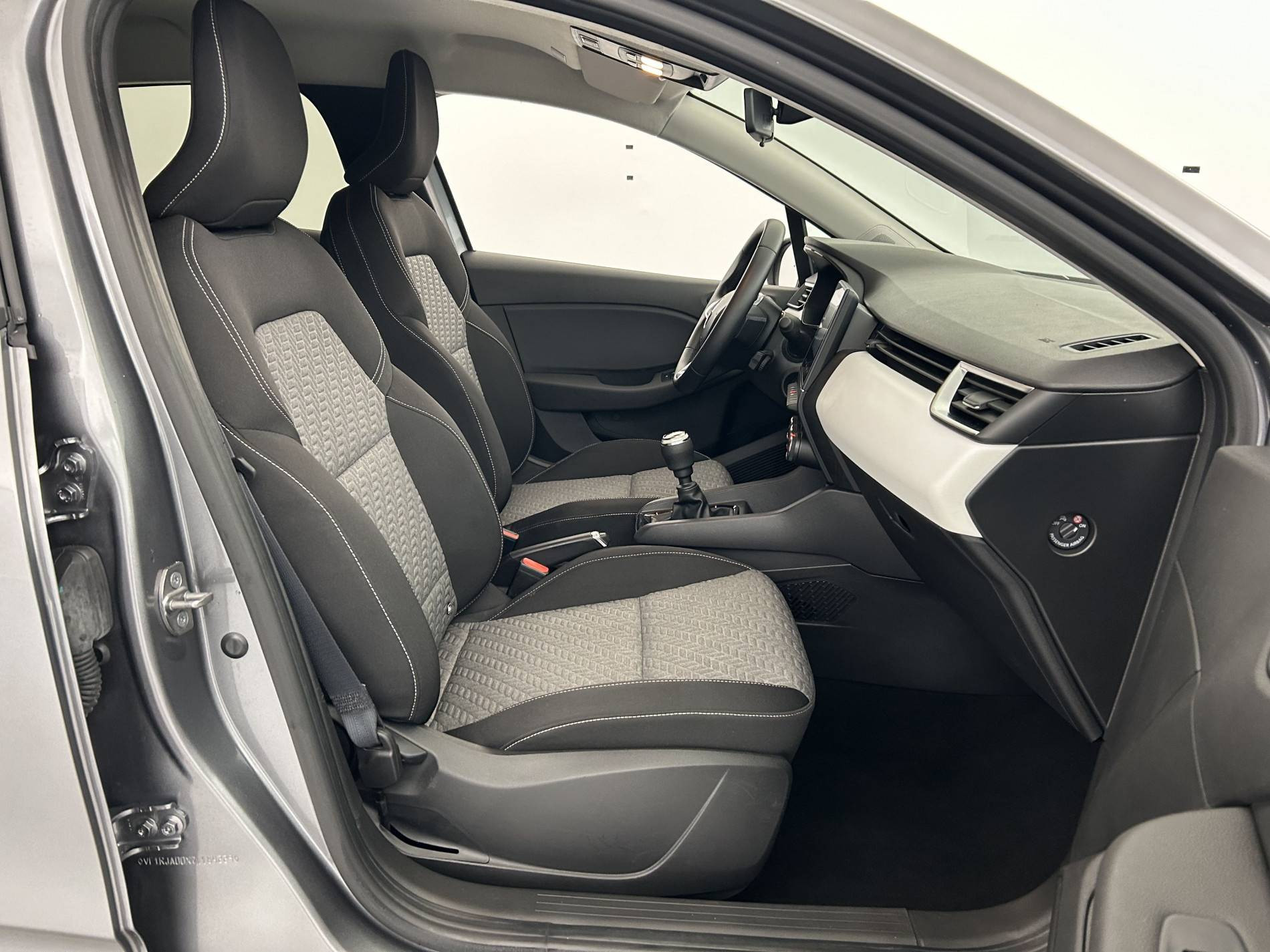 Vente en ligne Renault Clio 5 Clio TCe 90 au prix de 14 390 €