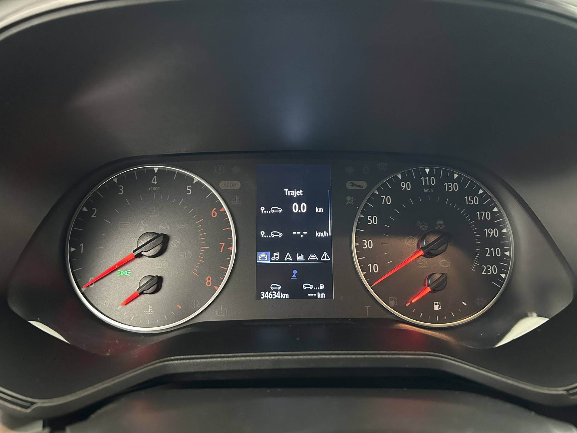 Vente en ligne Renault Clio 5 Clio TCe 90 au prix de 14 390 €