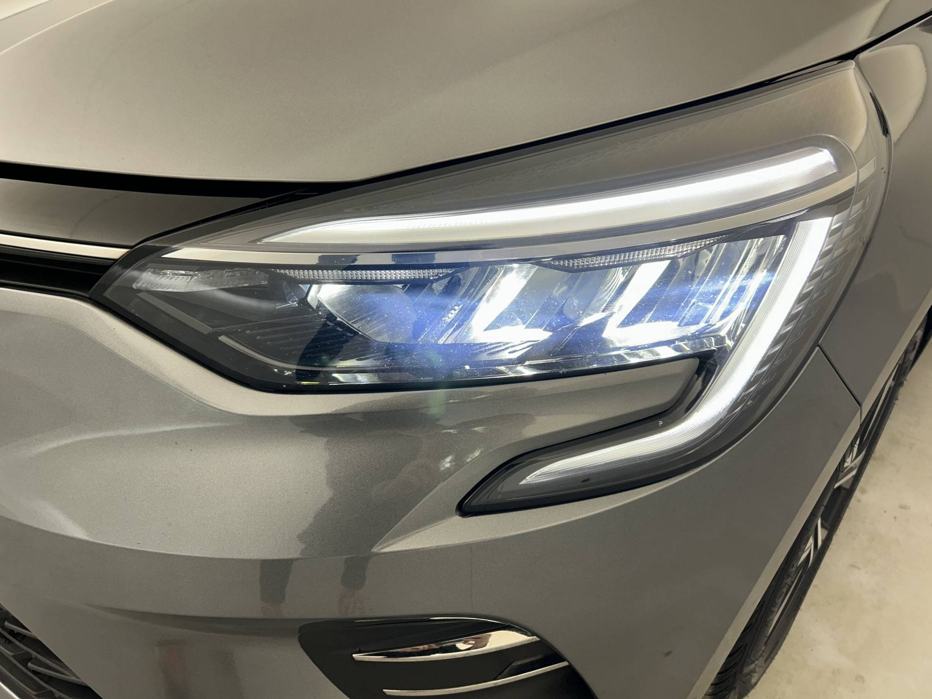 Vente en ligne Renault Clio 5 Clio TCe 90 au prix de 14 390 €