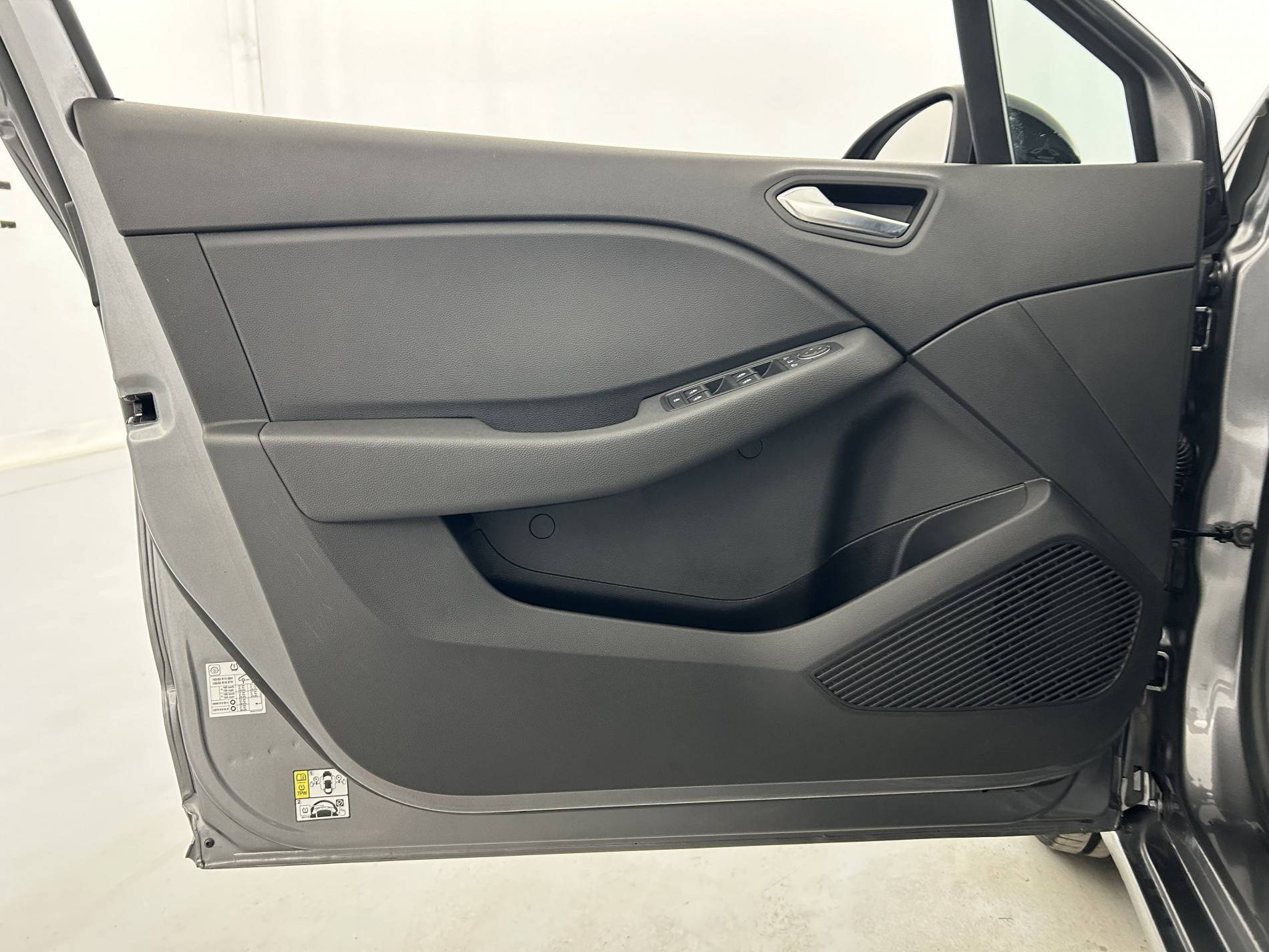 Vente en ligne Renault Clio 5 Clio TCe 90 au prix de 14 390 €