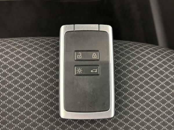 Vente en ligne Renault Arkana  mild hybrid 140 EDC FAP - 22 au prix de 21 590 €