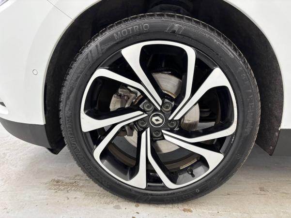 Vente en ligne Renault Scenic 4 Scenic TCe 140 FAP au prix de 17 390 €
