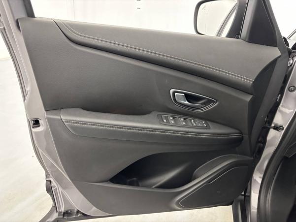 Vente en ligne Renault Scenic 4 Scenic Blue dCi 150 EDC au prix de 22 590 €