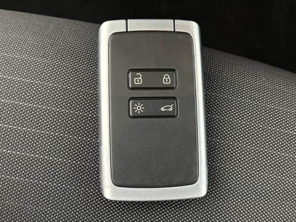 Vente en ligne Renault Arkana  mild hybrid 140 EDC FAP - 22 au prix de 21 790 €