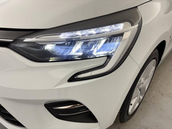 Vente en ligne Renault Clio 5 Clio E-Tech 140 - 21N au prix de 15 990 €