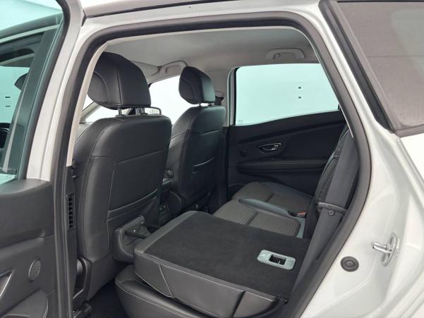 Vente en ligne Renault Scenic 4 Scenic TCe 140 FAP au prix de 17 390 €