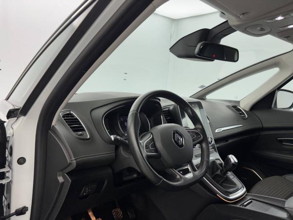Vente en ligne Renault Scenic 4 Scenic TCe 140 FAP au prix de 17 390 €