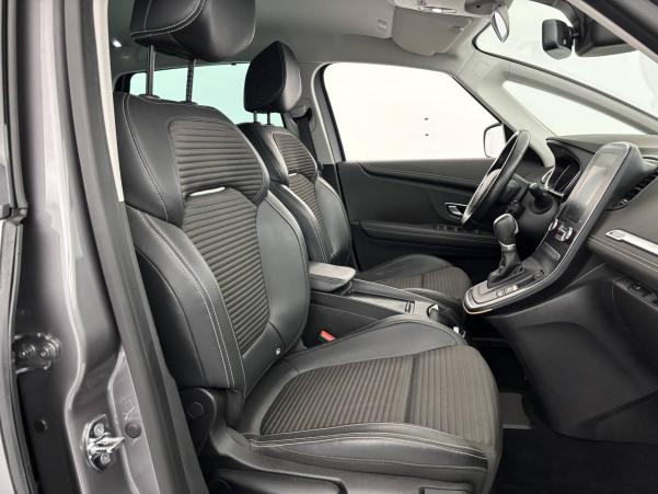 Vente en ligne Renault Scenic 4 Scenic Blue dCi 150 EDC au prix de 22 590 €