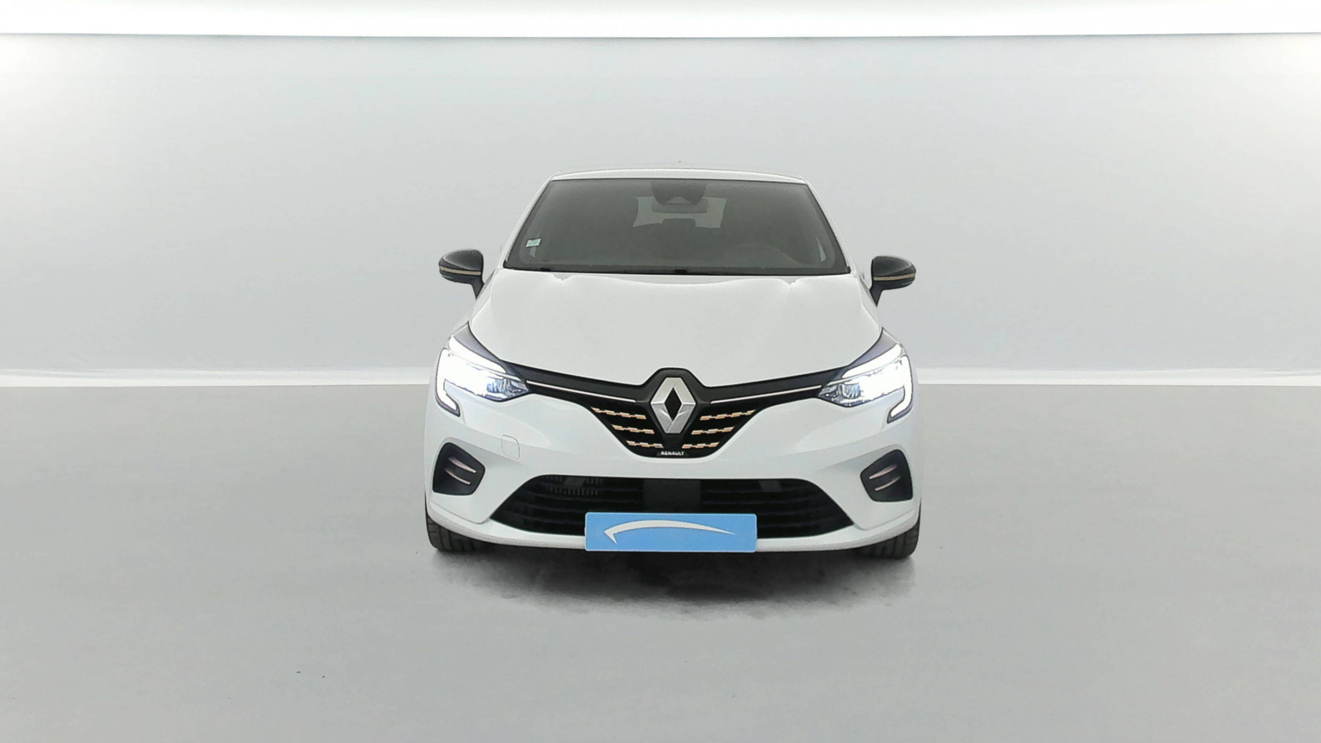 Vente en ligne Renault Clio 5 Clio TCe 140 - 21N au prix de 16 790 €