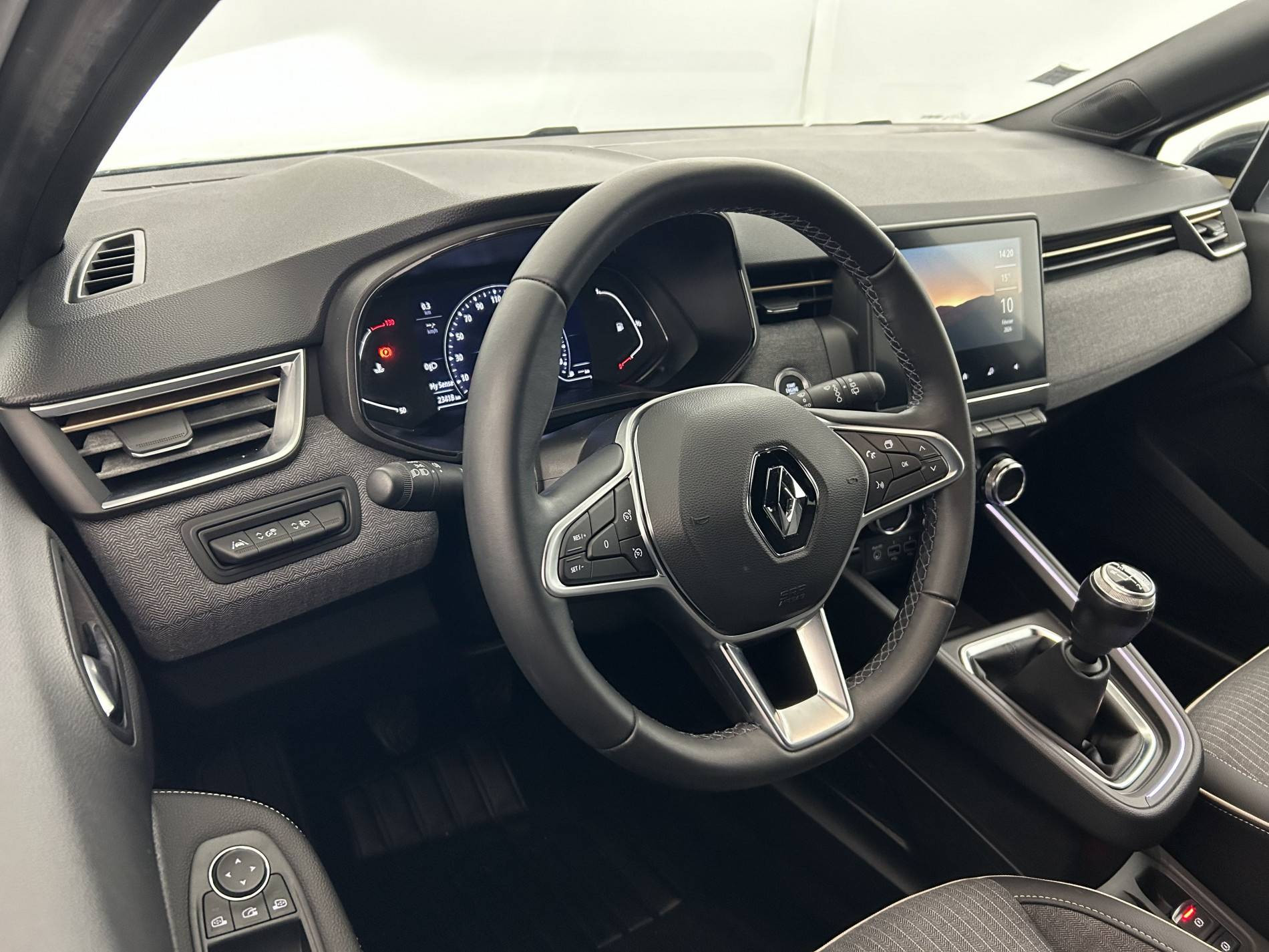 Vente en ligne Renault Clio 5 Clio TCe 140 - 21N au prix de 16 790 €