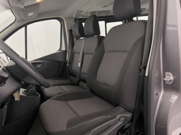 Vente en ligne Renault Trafic 3 Combi  L2 dCi 120 S&S au prix de 24 590 €