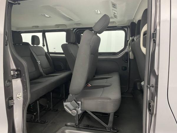 Vente en ligne Renault Trafic 3 Combi  L2 dCi 120 S&S au prix de 24 590 €