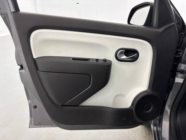 Vente en ligne Renault Twingo Electrique Twingo III E-Tech au prix de 12 590 €