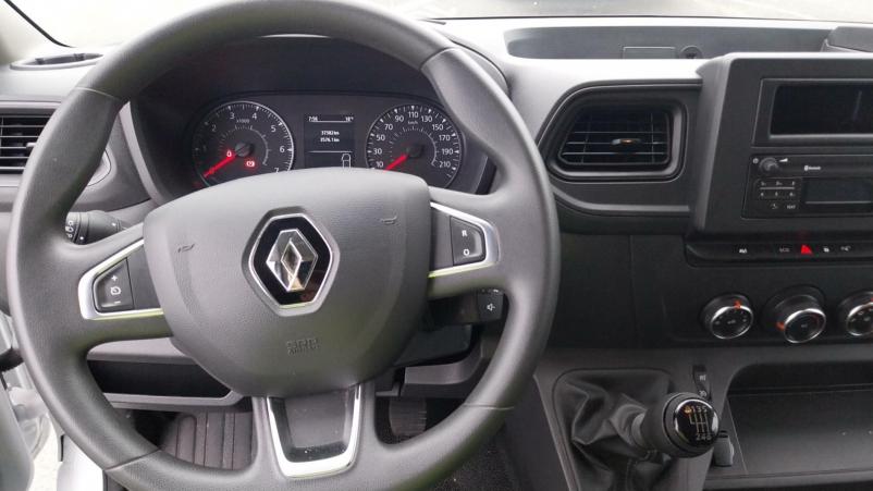 Vente en ligne Renault Master Fourgon MASTER FGN TRAC F3500 L2H2 BLUE DCI 135 au prix de 26 990 €