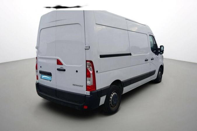 Vente en ligne Renault Master Fourgon MASTER FGN TRAC F3500 L2H2 BLUE DCI 135 au prix de 26 990 €