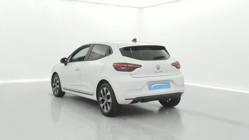 Vente en ligne Renault Clio 5 Clio Blue dCi 100 au prix de 15 590 €