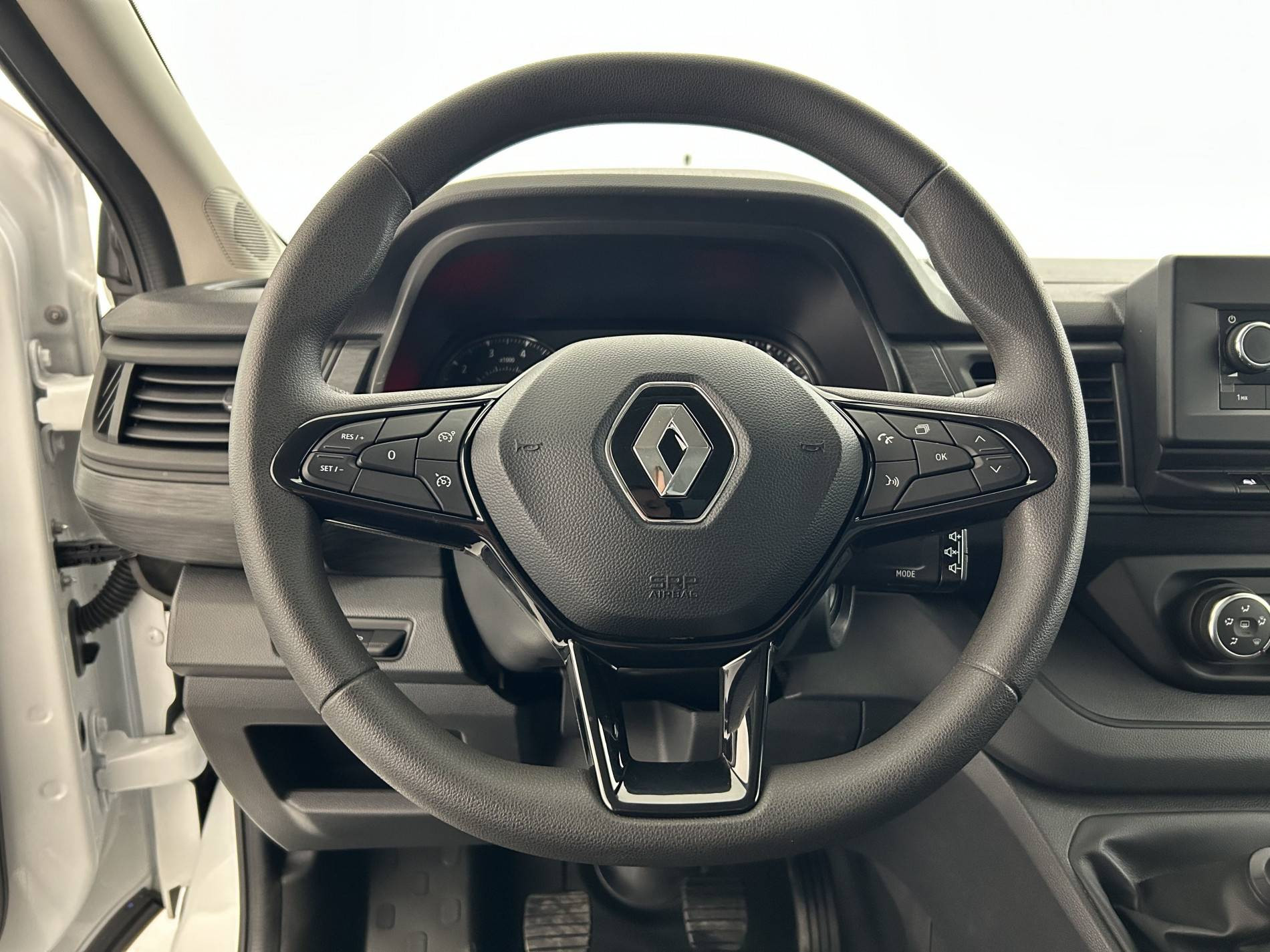 Vente en ligne Renault Trafic 3 Fourgon TRAFIC FGN L1H1 3000 KG BLUE DCI 130 au prix de 24 590 €