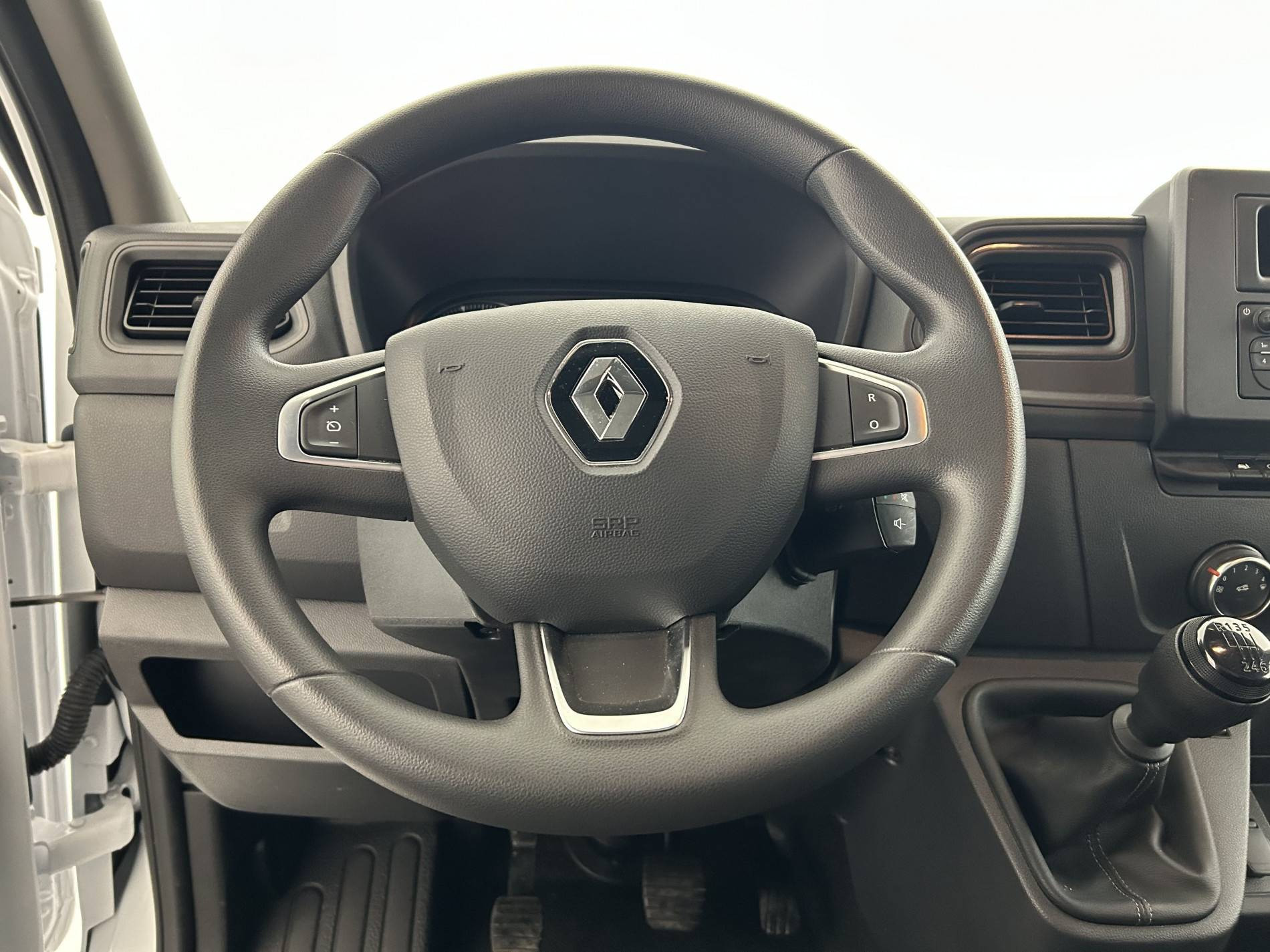 Vente en ligne Renault Master 3 Châssis Cabine MASTER PHC TRAC F3500 L3H1 BLUE DCI 145 EURO VI au prix de 28 990 €