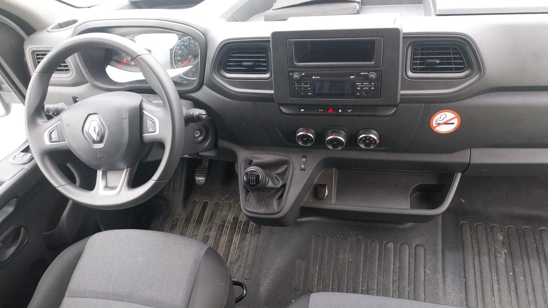 Vente en ligne Renault Master Fourgon MASTER FGN TRAC F3500 L2H2 BLUE DCI 135 au prix de 26 990 €