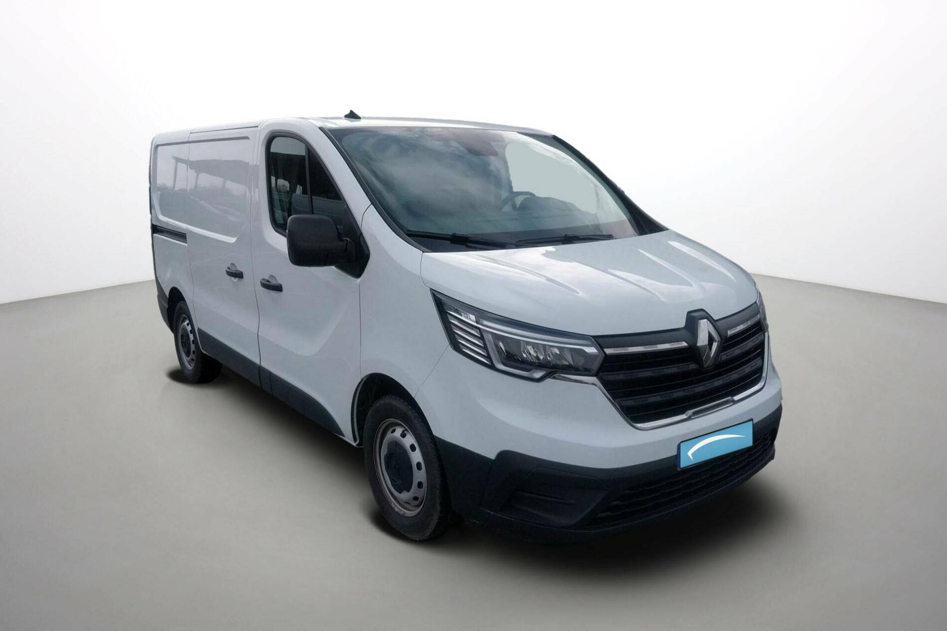 Vente en ligne Renault Trafic 3 Fourgon TRAFIC FGN L1H1 3000 KG BLUE DCI 130 au prix de 24 590 €