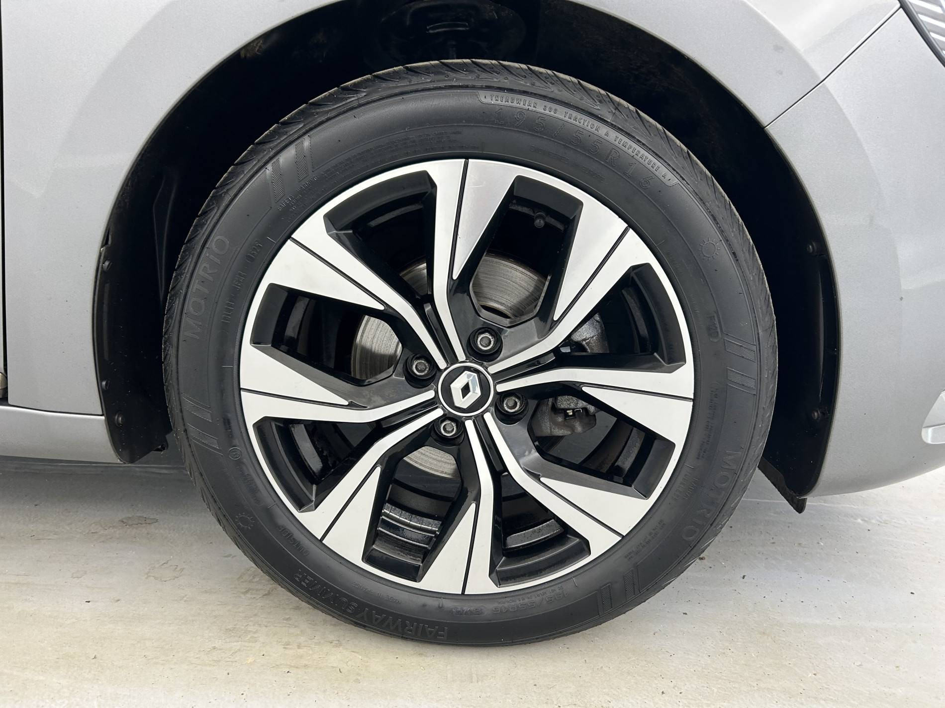 Vente en ligne Renault Clio 5 Clio TCe 90 au prix de 14 490 €