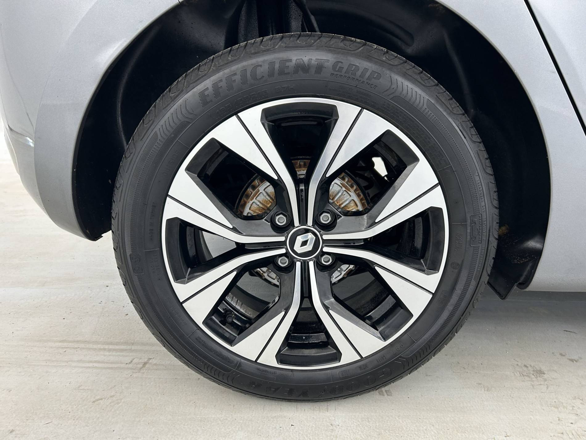 Vente en ligne Renault Clio 5 Clio TCe 90 au prix de 14 490 €