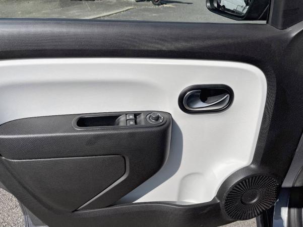 Vente en ligne Renault Twingo Electrique Twingo III E-Tech au prix de 13 990 €