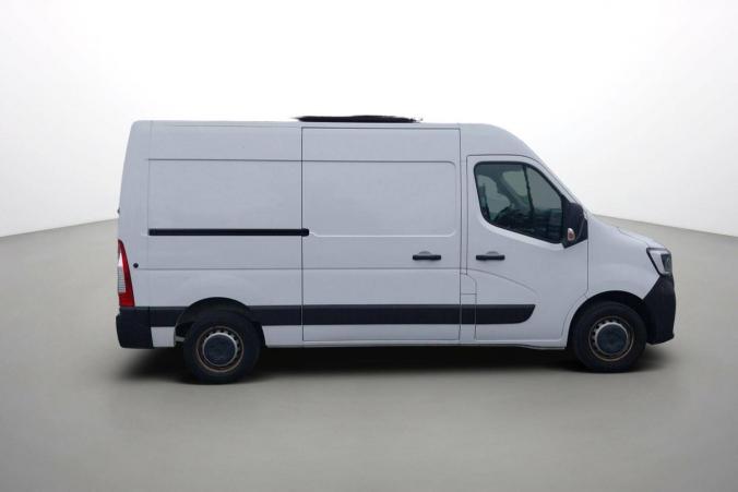 Vente en ligne Renault Master Fourgon MASTER FGN TRAC F3500 L2H2 DCI 135 au prix de 21 790 €