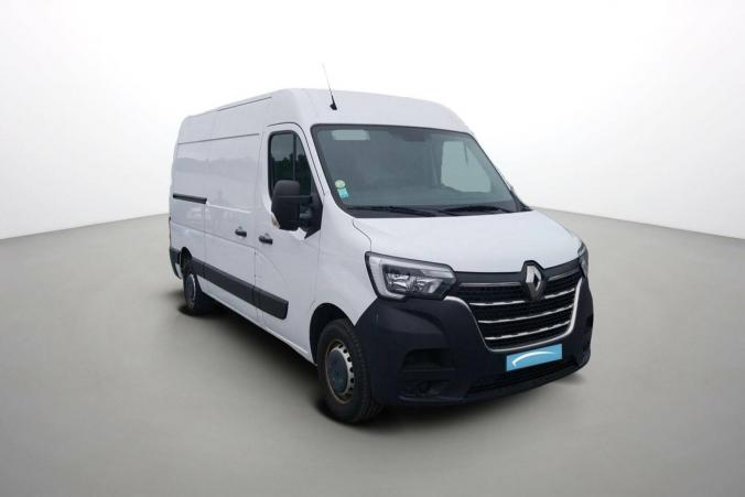 Vente en ligne Renault Master Fourgon MASTER FGN TRAC F3500 L2H2 DCI 135 au prix de 21 790 €