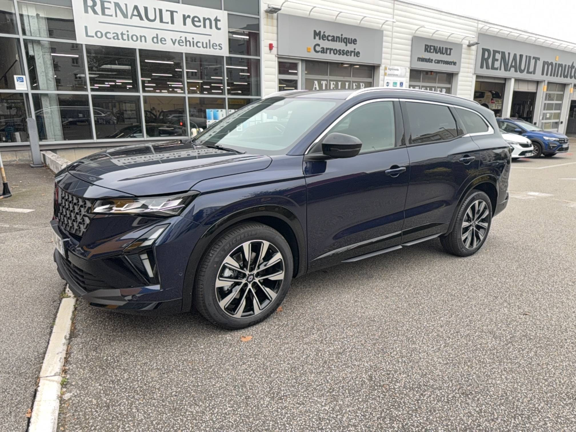 Renault Espace Espace full hybrid E-Tech 200 ch 5pl occasion de 2025 en vente à Brest