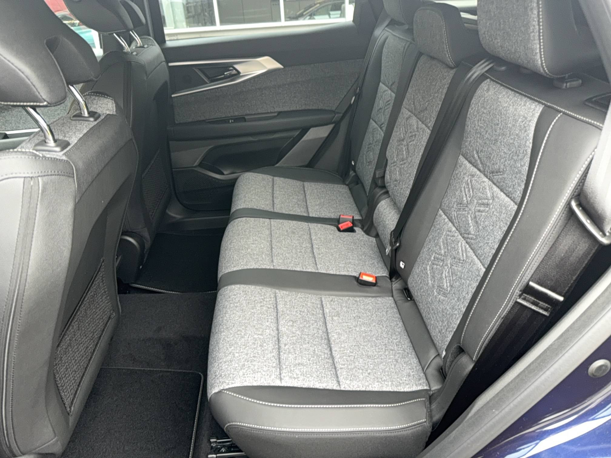 Vente en ligne Renault Espace Espace full hybrid E-Tech 200 ch 5pl au prix de 42 490 €