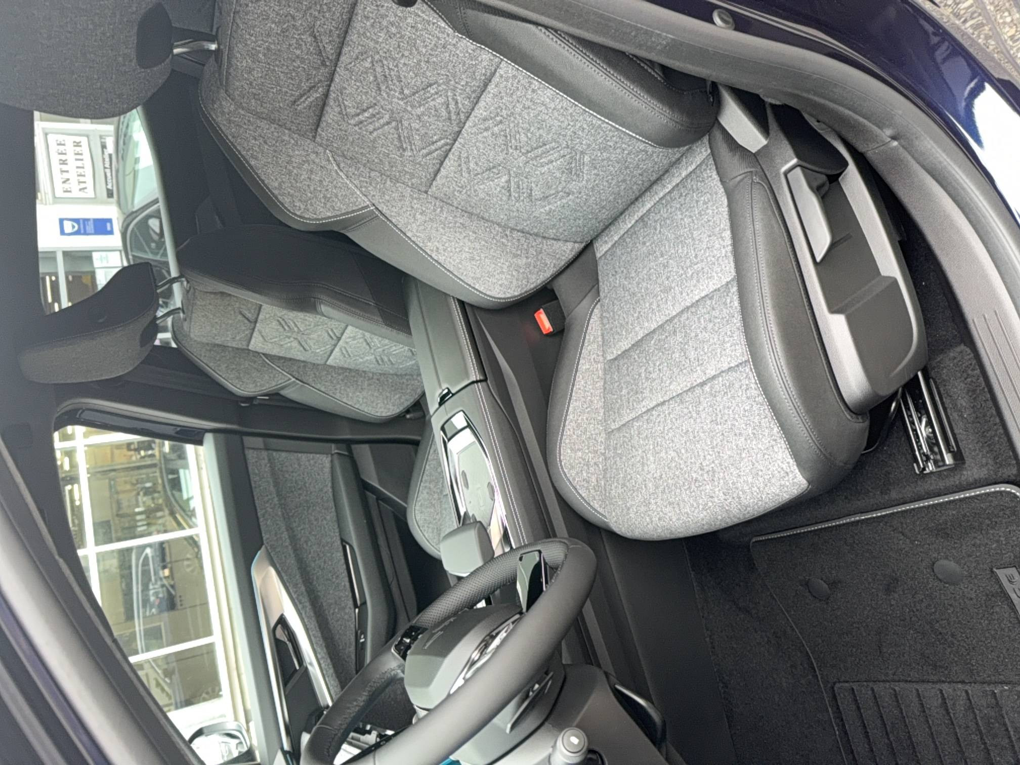 Vente en ligne Renault Espace Espace full hybrid E-Tech 200 ch 5pl au prix de 42 490 €