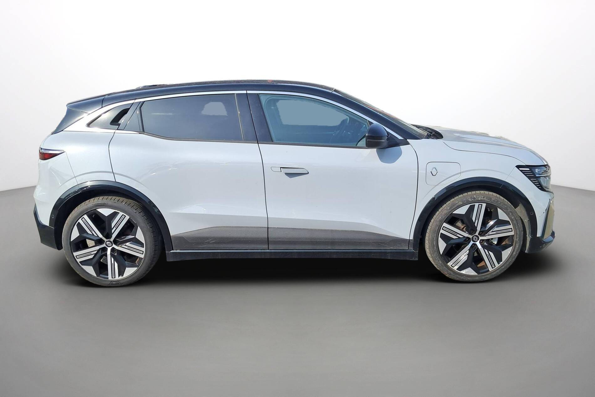 Vente en ligne Renault Megane E-Tech  EV60 220 ch super charge au prix de 24 990 €